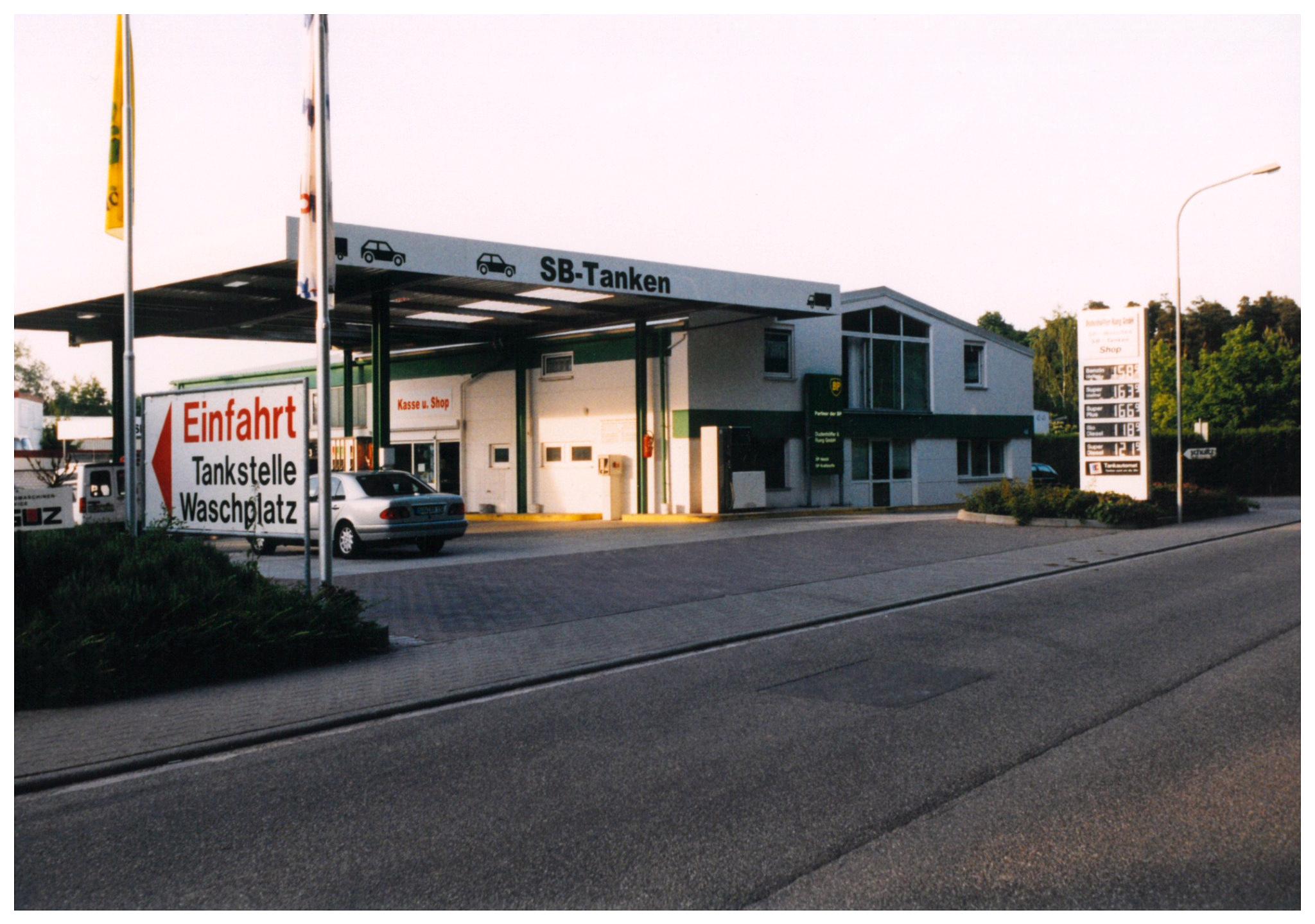 Eröffnung Tankstelle 1998